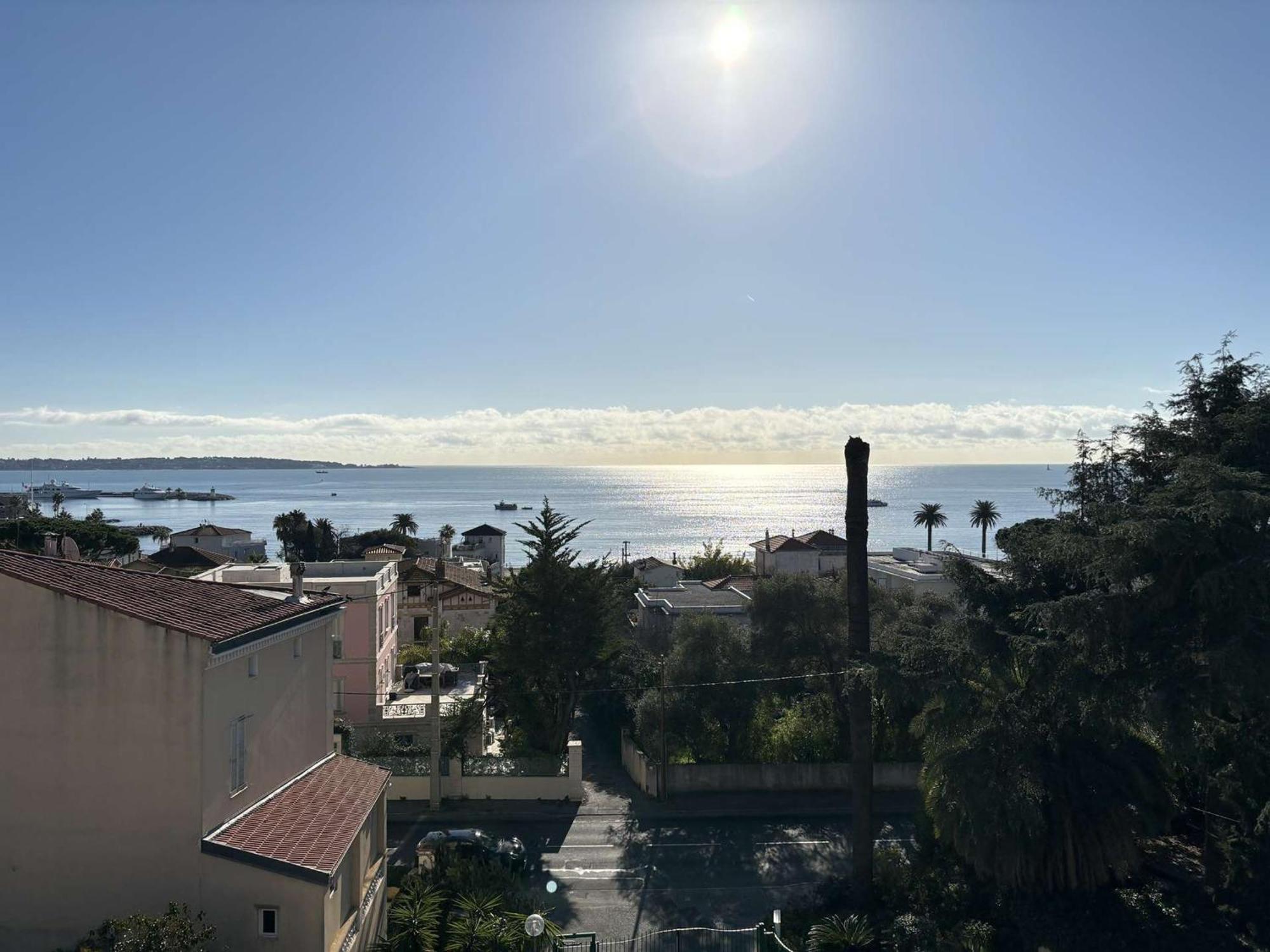 Studio Agreable Avec Loggia, Garage Et Plage A Proximite - 2 Couchages, Golfe-Juan - Fr-1-252-62 Eksteriør billede