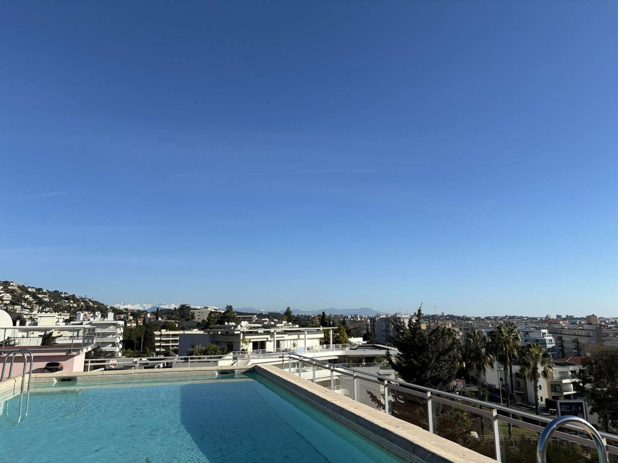 Studio Agreable Avec Loggia, Garage Et Plage A Proximite - 2 Couchages, Golfe-Juan - Fr-1-252-62 Eksteriør billede