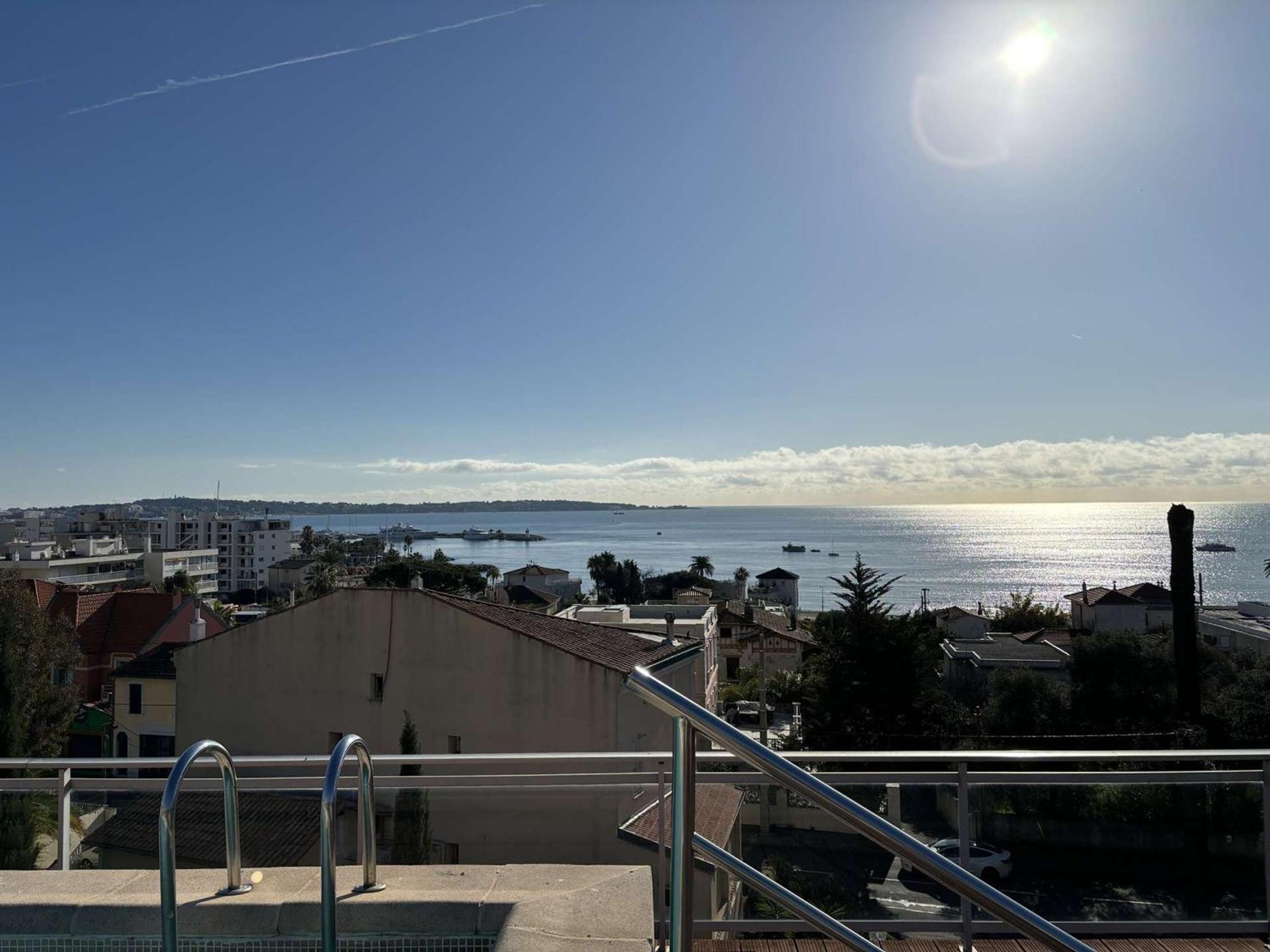 Studio Agreable Avec Loggia, Garage Et Plage A Proximite - 2 Couchages, Golfe-Juan - Fr-1-252-62 Eksteriør billede
